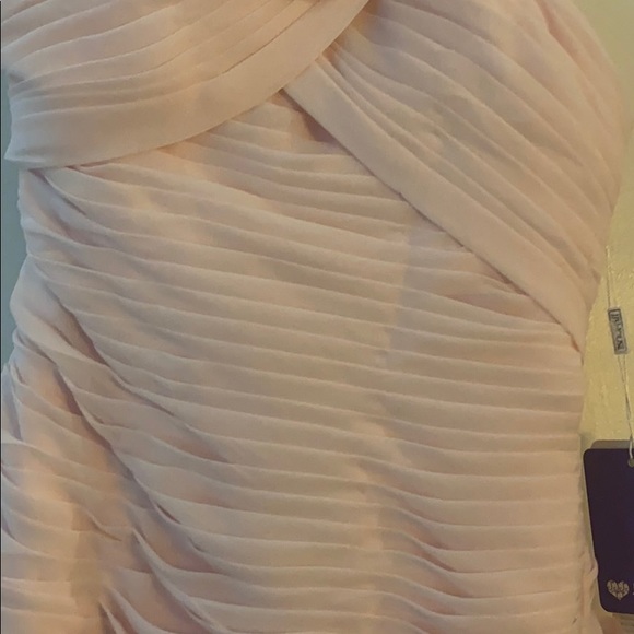 dress - Picture 4 of 9